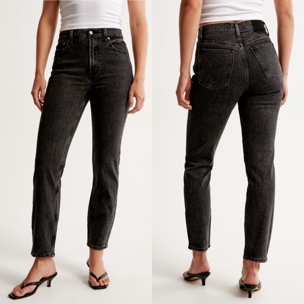 A+F Curve Love The Mom High Rise Black Straight Leg Jeans